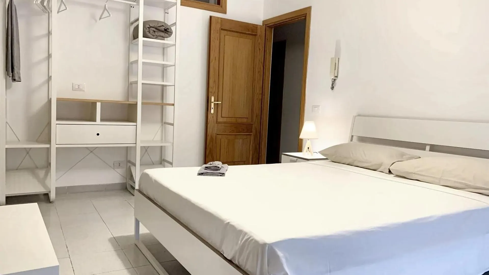 Charming Apartment In Catania With Balcony And City View 0*,
